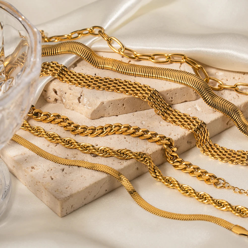 Uworld Fashion Link Chain Stainless Steel Bangle Bracelet for Women Exquisite Golden Metal Texture Jewelry Girl Beach Gift Man SK Accessories