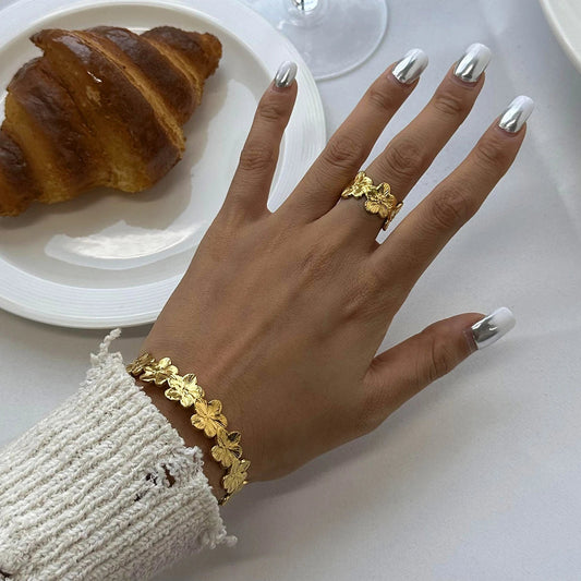 Uworld Stainless Steel Ribbed Flower Open Bracelet Stylish Metal Open Wrist браслеты на руку женкие Party Gift Waterproof SK Accessories