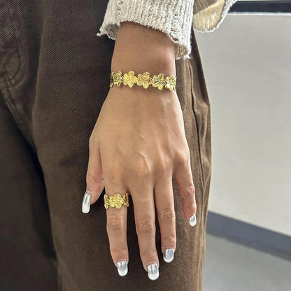 Uworld Stainless Steel Ribbed Flower Open Bracelet Stylish Metal Open Wrist браслеты на руку женкие Party Gift Waterproof SK Accessories