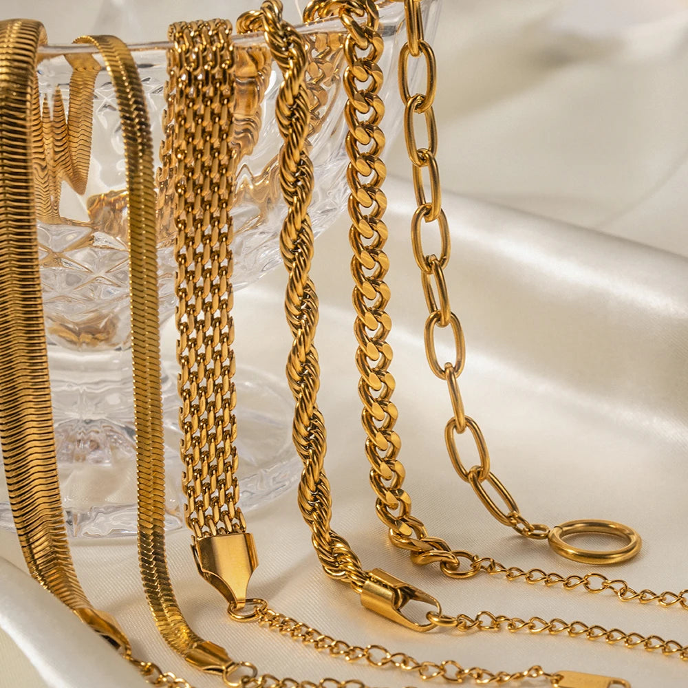 Uworld Fashion Link Chain Stainless Steel Bangle Bracelet for Women Exquisite Golden Metal Texture Jewelry Girl Beach Gift Man SK Accessories